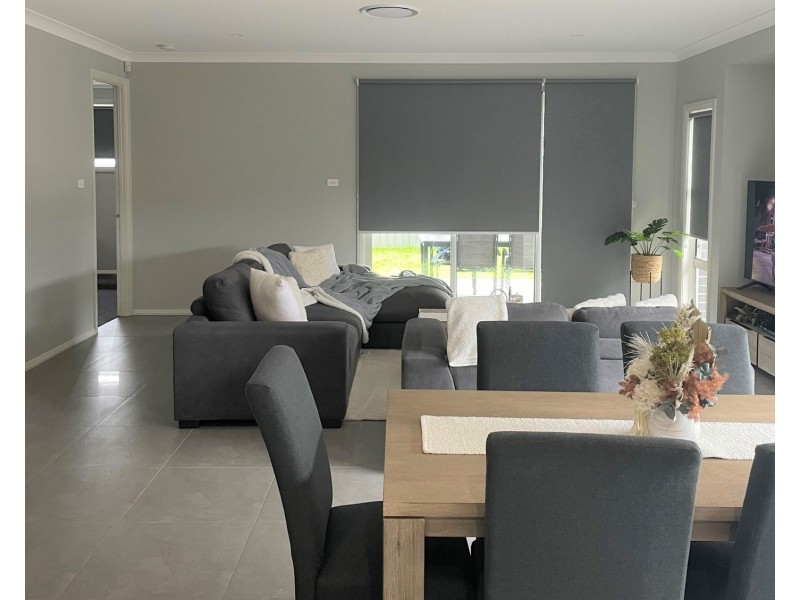 33 Neville Street, Oran Park NSW 2570