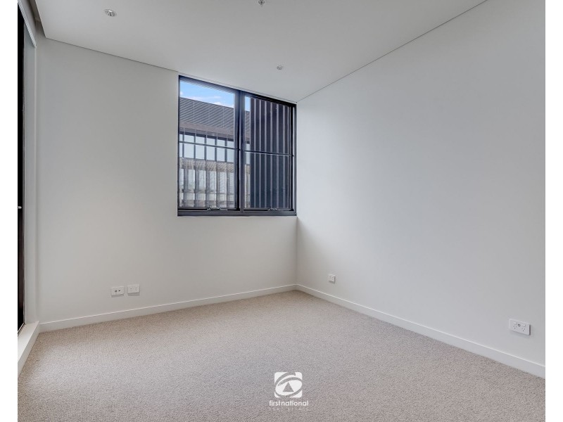 4.05/2 Fordham way, Oran Park NSW 2570