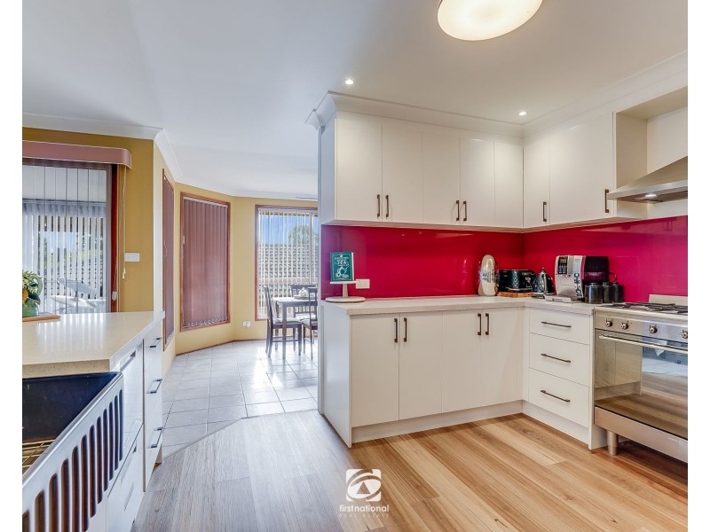 10 Rae Place, Currans Hill NSW 2567