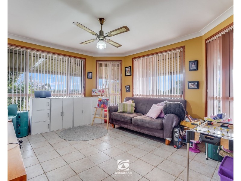 10 Rae Place, Currans Hill NSW 2567