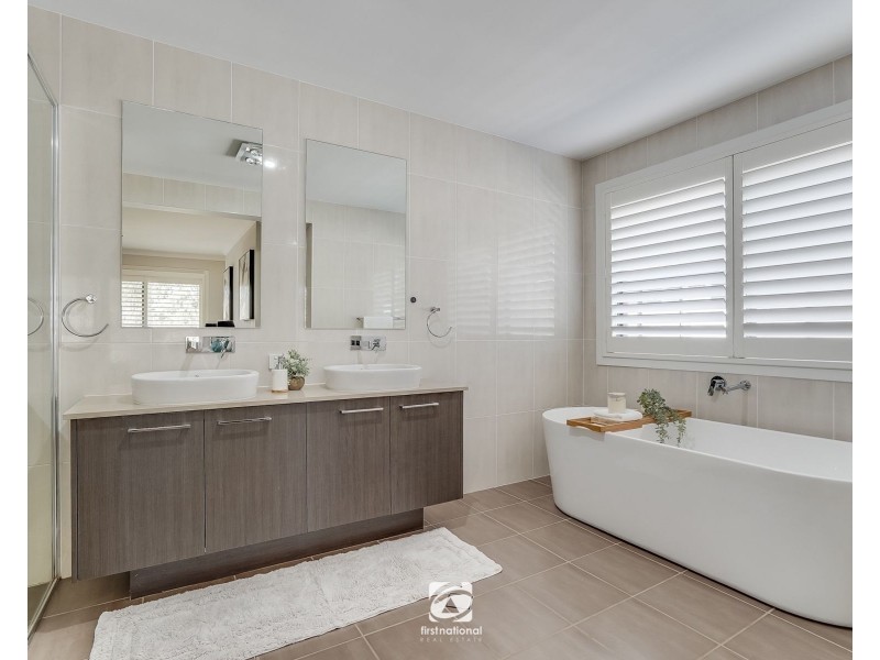 32 Cameron Circuit (Grove Estate), Harrington Park NSW 2567