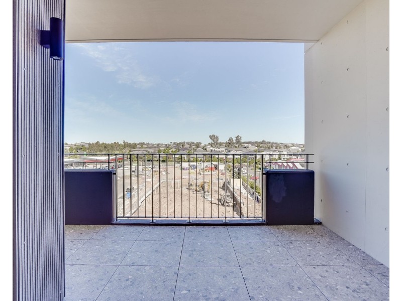 4.07/2 Fordham Way, Oran Park NSW 2570