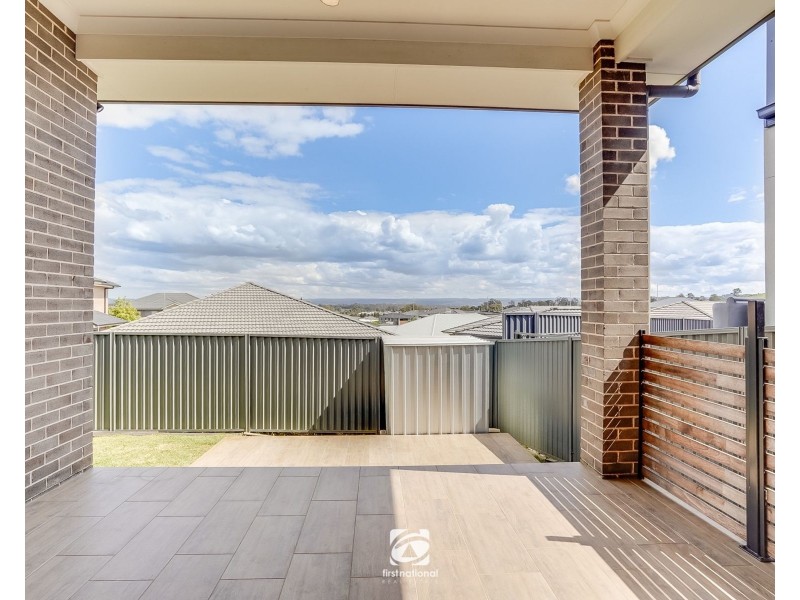 45 Buckingham Loop, Oran Park NSW 2570