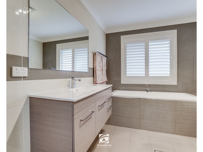 35 Asimus Cct, Elderslie NSW 2570