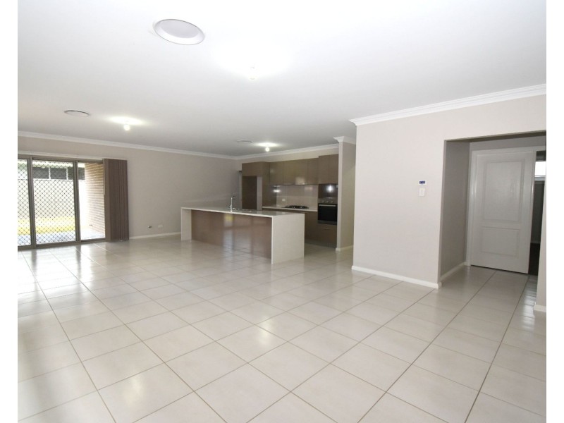43 Nicholson Parade, Spring Farm NSW 2570