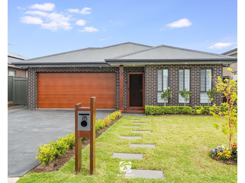 78 Easton Ave, Spring Farm NSW 2570