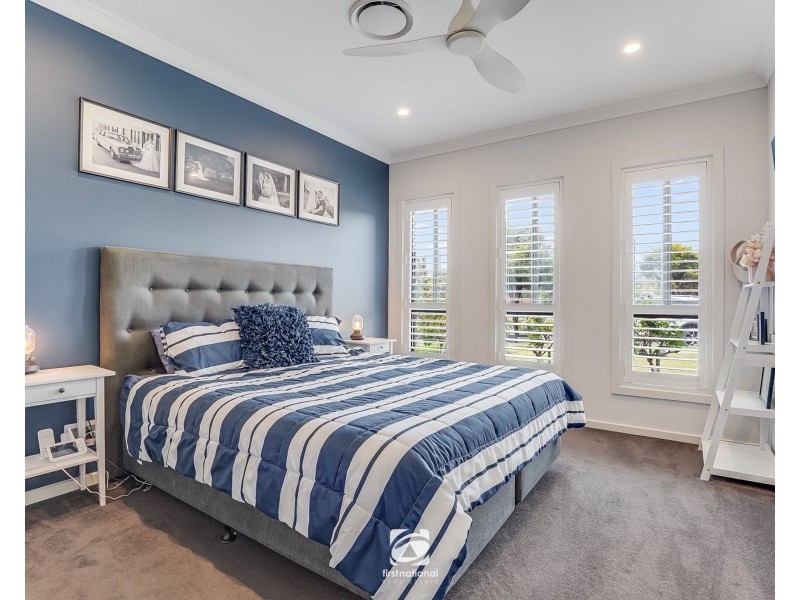 78 Easton Ave, Spring Farm NSW 2570