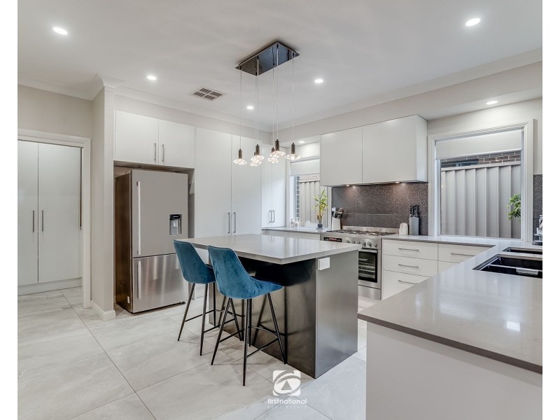 10 Cummins Loop, Harrington Park NSW 2567