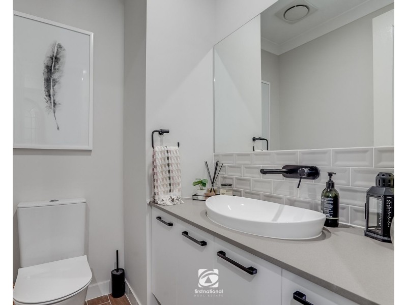 11 Hughes Avenue, Harrington Park NSW 2567