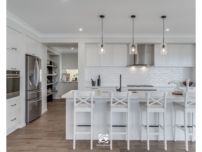 11 Hughes Avenue, Harrington Park NSW 2567