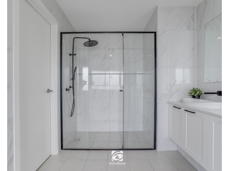 11 Hughes Avenue, Harrington Park NSW 2567