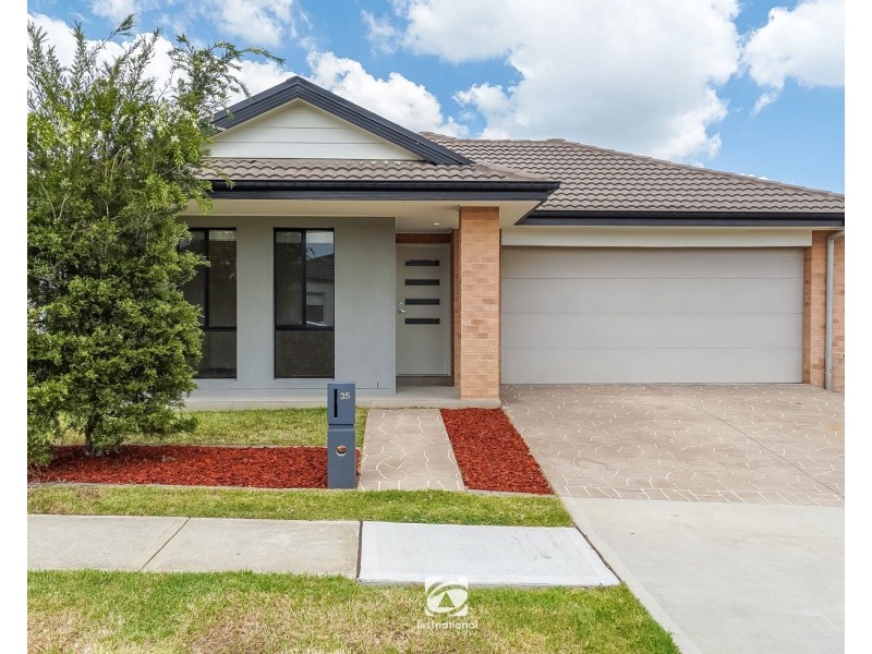 35 Battam Road, Gregory Hills NSW 2557