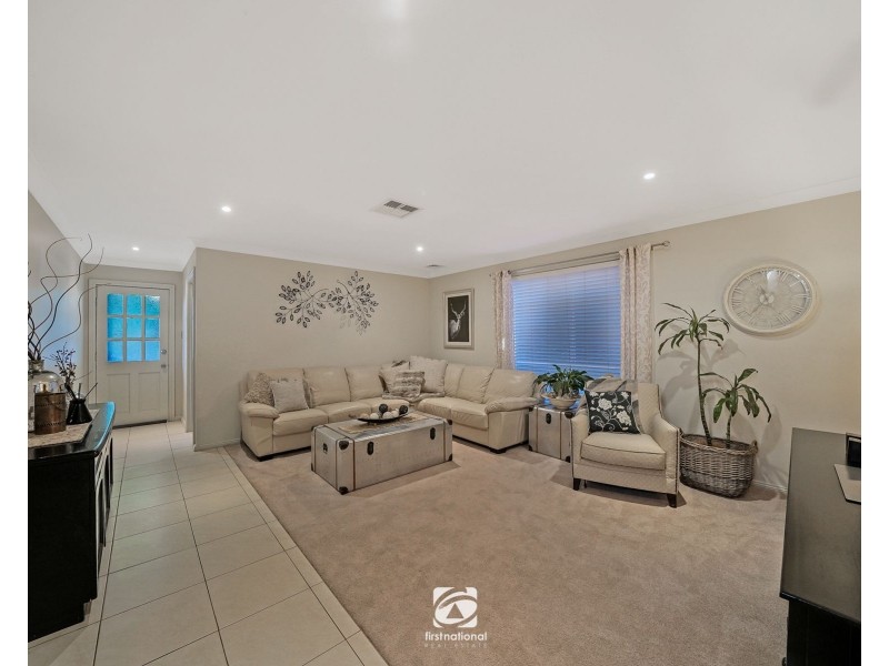 27 Tristania Street, Mount Annan NSW 2567