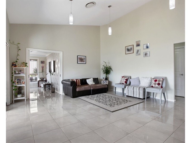 201 Mount Annan Drive, Mount Annan NSW 2567