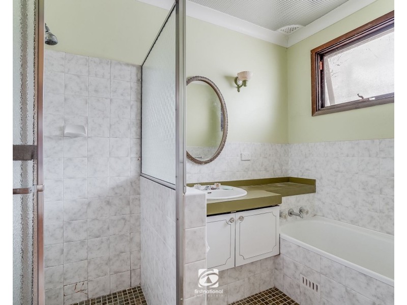 190 Georges River Road, Kentlyn NSW 2560