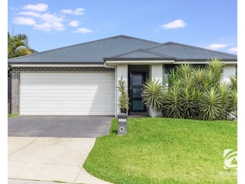 7 Finch Place, Gregory Hills NSW 2557