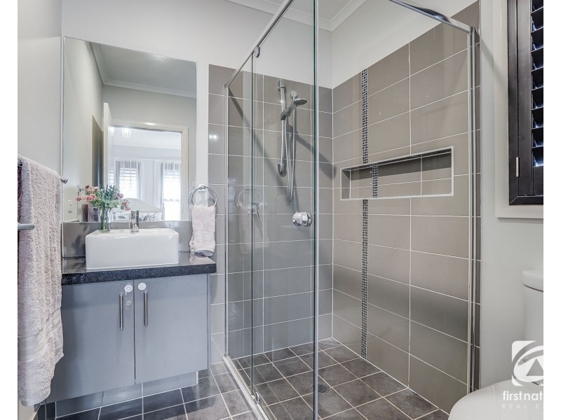 7 Finch Place, Gregory Hills NSW 2557