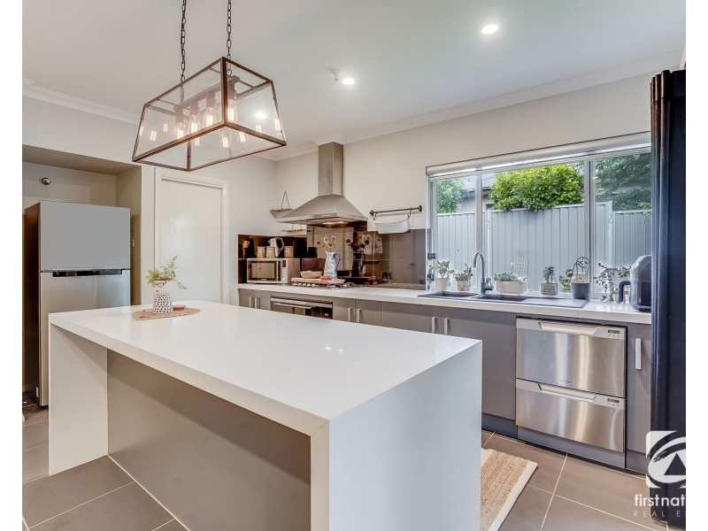 7 Finch Place, Gregory Hills NSW 2557