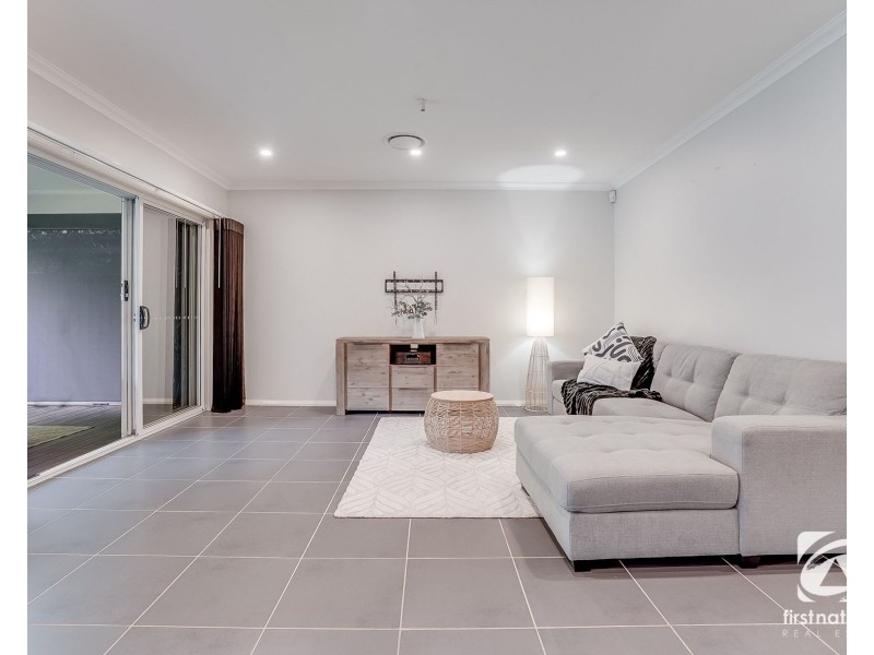 7 Finch Place, Gregory Hills NSW 2557