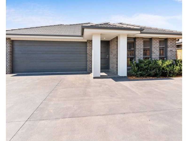 34 Macedon Street, Minto NSW 2566