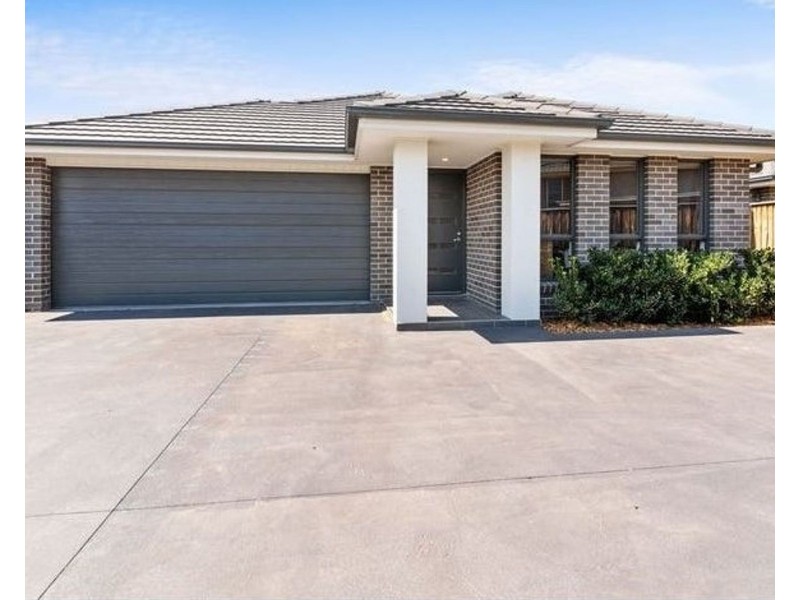 34 Macedon Street, Minto NSW 2566