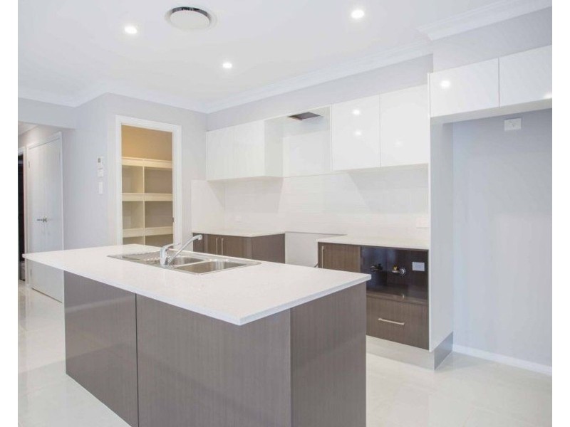 34 Macedon Street, Minto NSW 2566