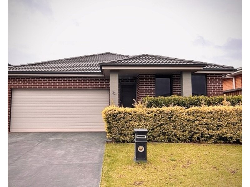 64 Bagnall Street, Gregory Hills NSW 2557