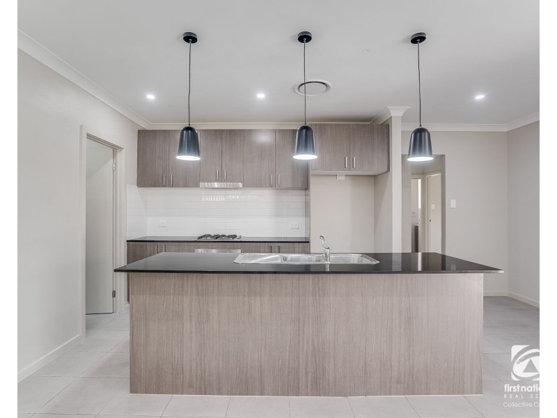 64 Bagnall Street, Gregory Hills NSW 2557