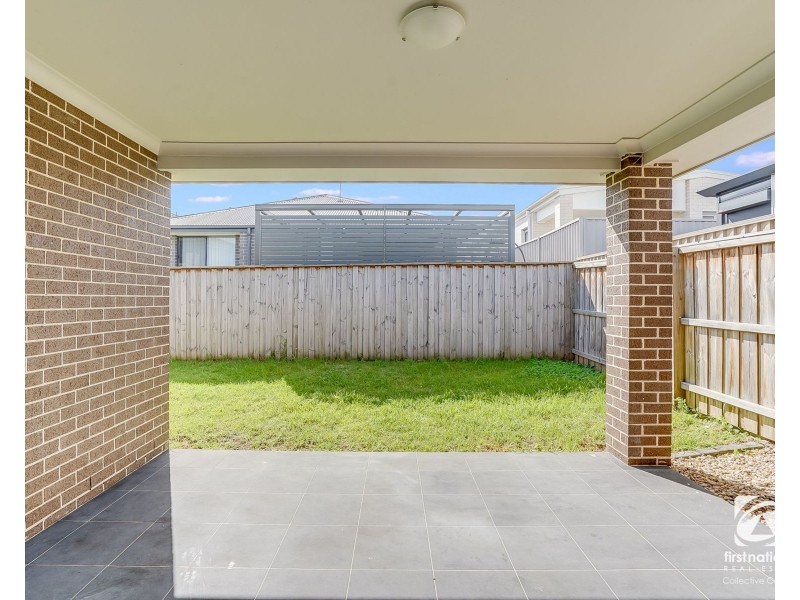 64 Bagnall Street, Gregory Hills NSW 2557