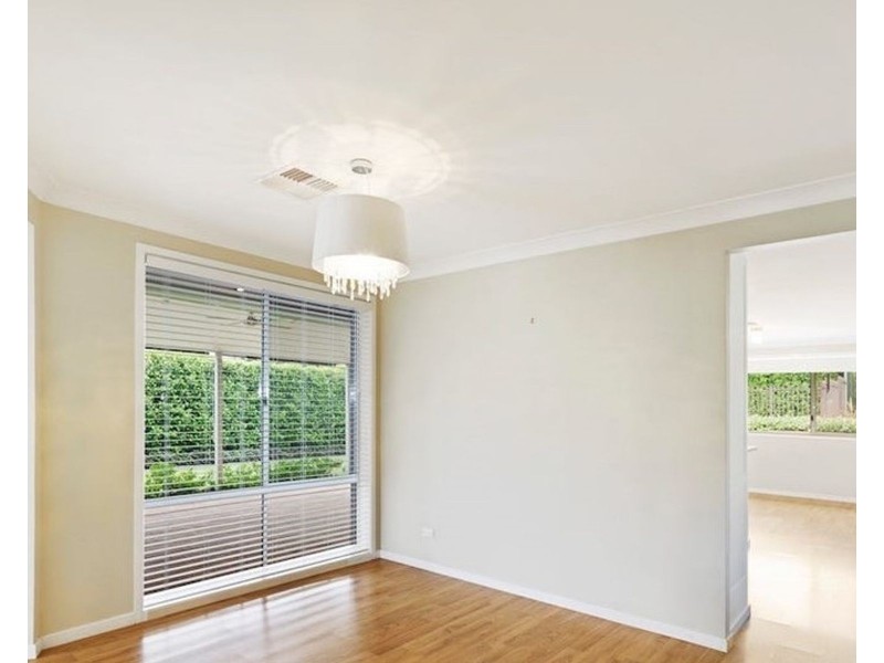 6 Thurn Street, Elderslie NSW 2570