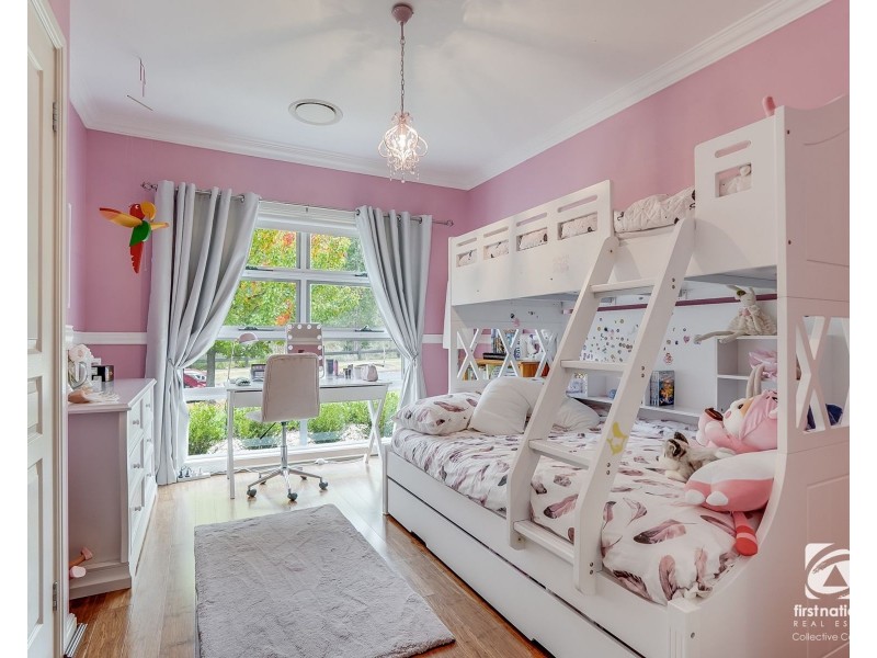 18 Hawthorne Circuit (Harrington Grove), Harrington Park NSW 2567