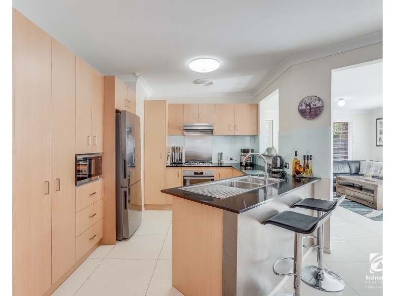 12 John Hunter Grove, Mount Annan NSW 2567