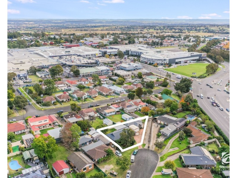 76 Woodland Crescent, Narellan NSW 2567