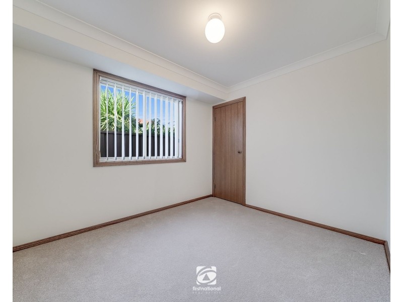 11 Robson Crescent, St Helens Park NSW 2560