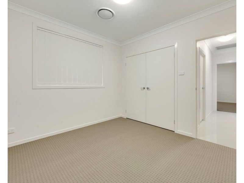 49 Kingsman Avenue, Elderslie NSW 2570