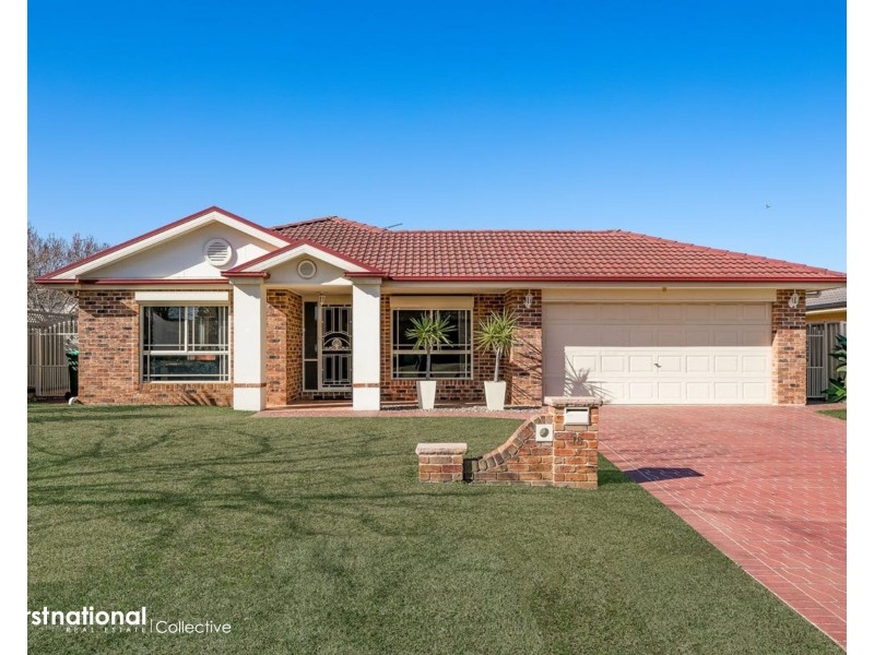 18 John McLennon Circuit, Harrington Park NSW 2567