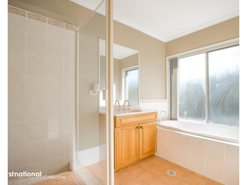 18 John McLennon Circuit, Harrington Park NSW 2567