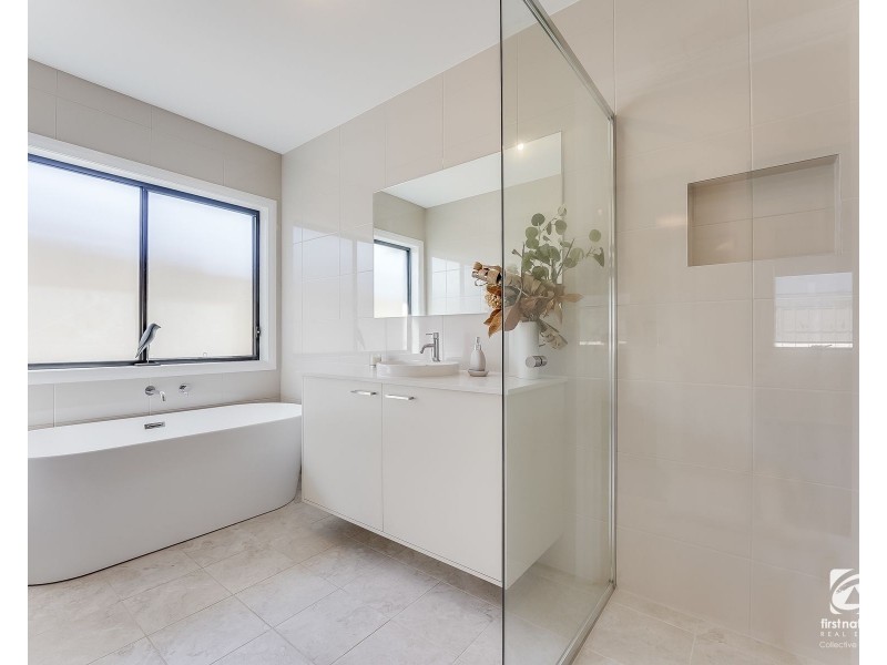 4  Frederick street, Gregory Hills NSW 2557