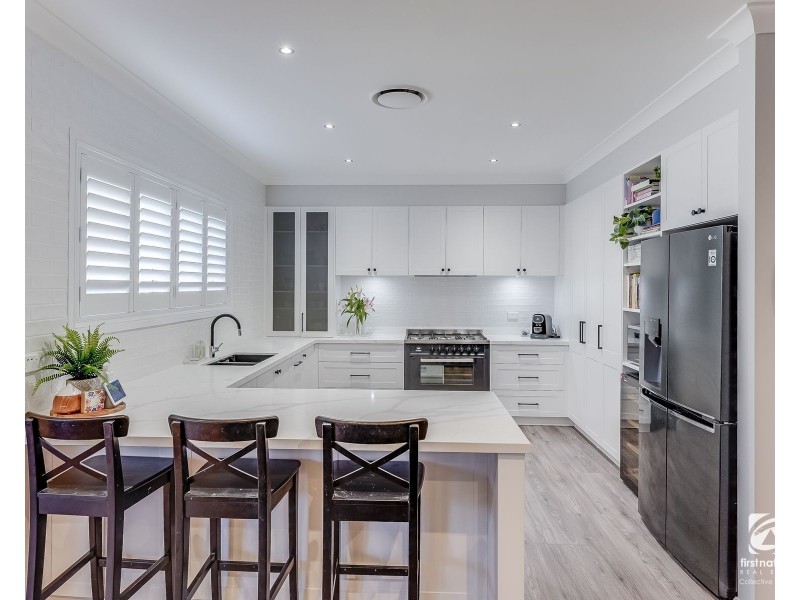 1 Chiltern Place, Harrington Park NSW 2567