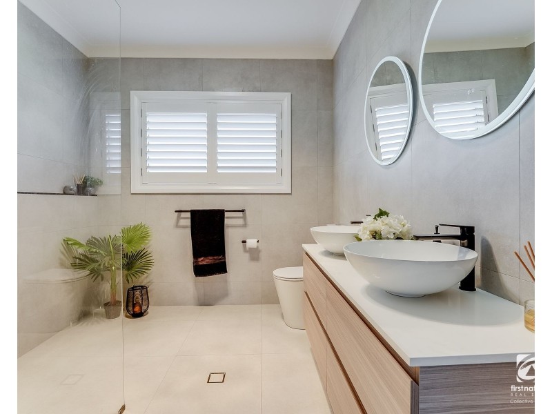 1 Chiltern Place, Harrington Park NSW 2567