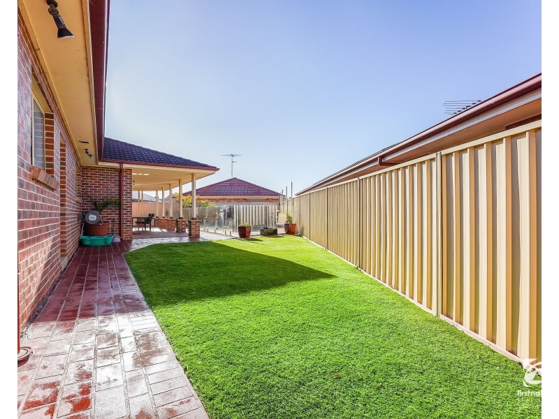 1 Chiltern Place, Harrington Park NSW 2567