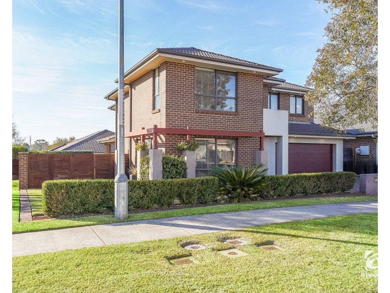 18 Carter Street, Oran Park NSW 2570