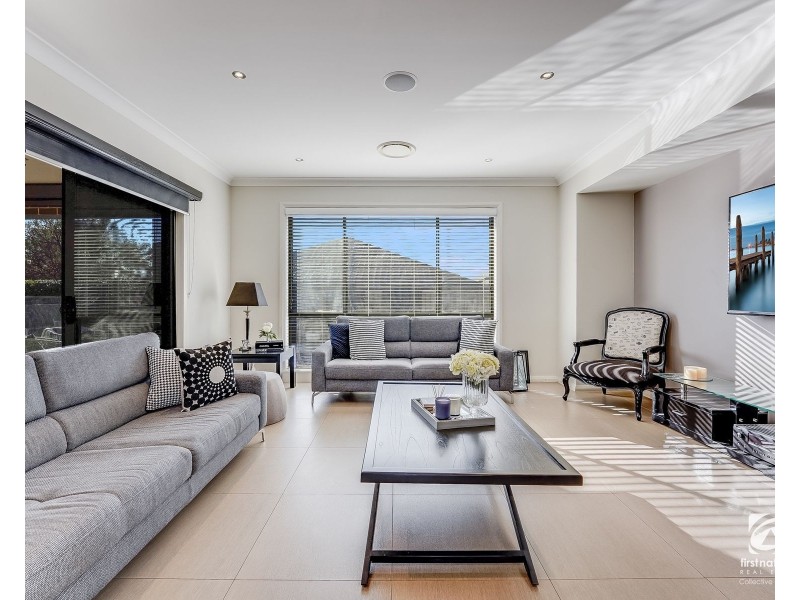 18 Carter Street, Oran Park NSW 2570