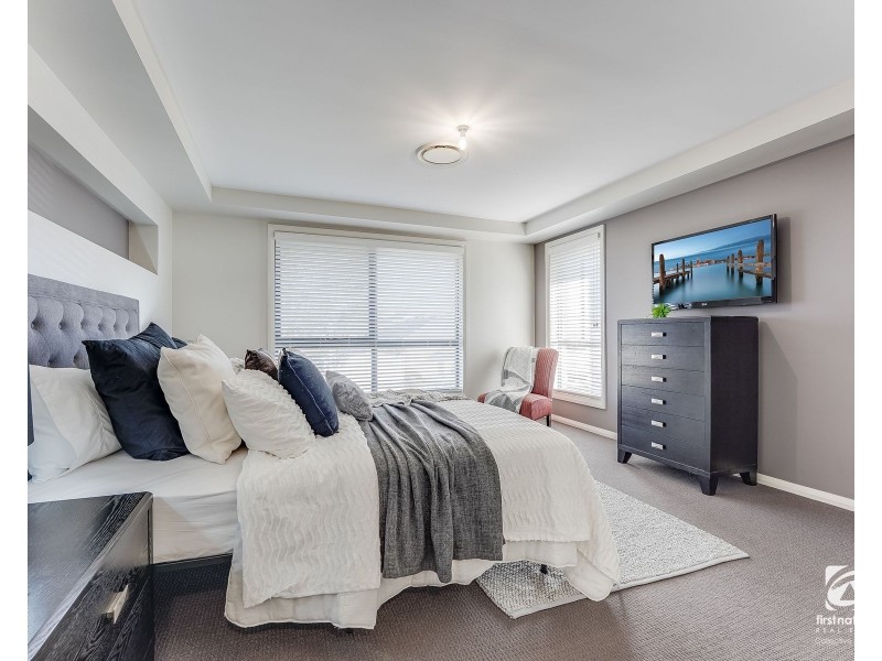 18 Carter Street, Oran Park NSW 2570