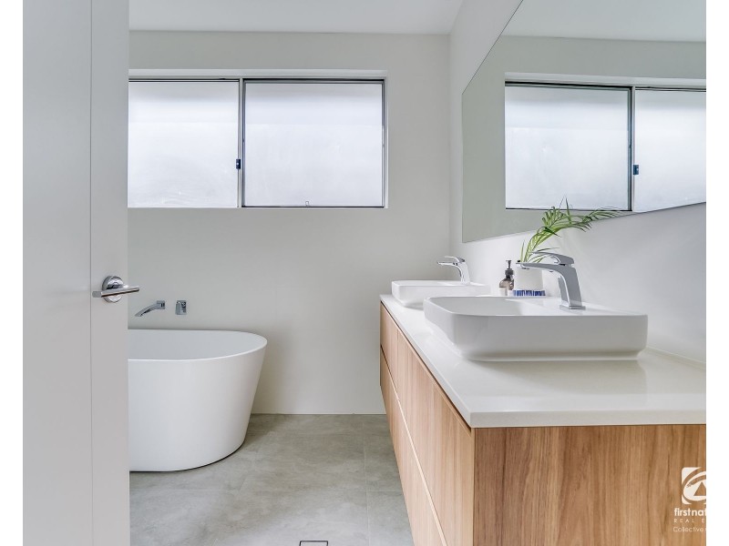 40 Rutherford Cct (Harrington Grove), Harrington Park NSW 2567