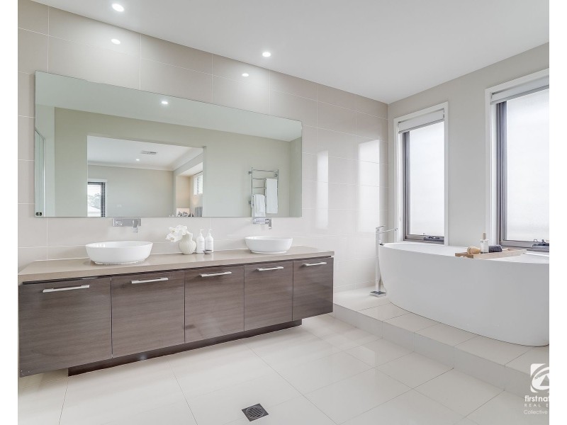 2 Dalton Terrace (Harrington Grove), Harrington Park NSW 2567