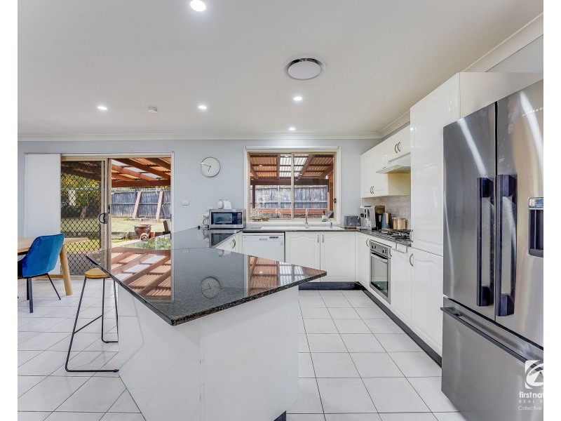 2 Parkside Court, Currans Hill NSW 2567