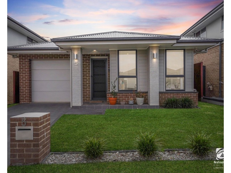 5 Swallow Loop, Oran Park NSW 2570