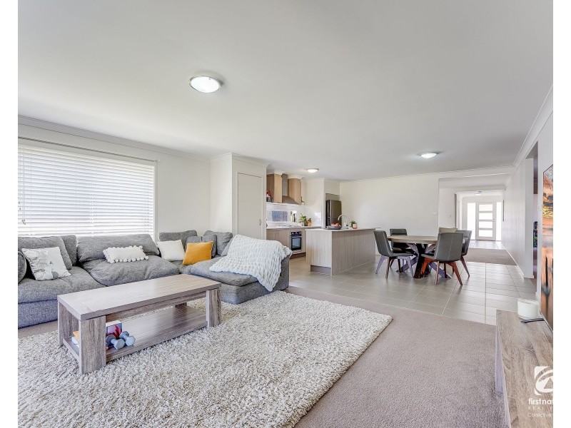8 Dalton Terrace, Harrington Park NSW 2567