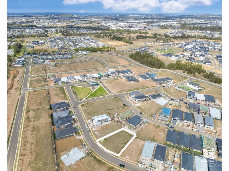 25 Robert Ingham Drive, Catherine Field NSW 2557